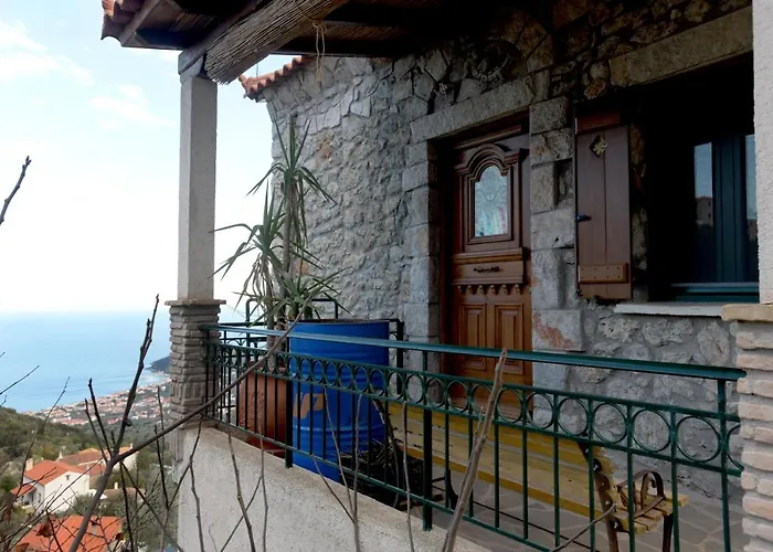 Feriehus Stone House With Panoramic View Tirós