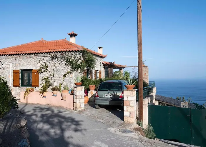 Feriehus Stone House With Panoramic View Tirós