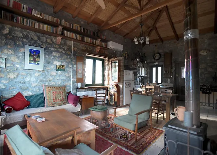 Ferienhaus Stone House With Panoramic View Tirós